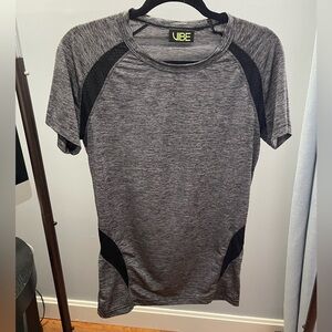 Andrew Christian Vibe Men's Gray and Black Athletic Shirt